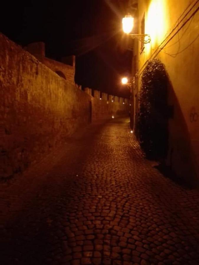 Casa "Oasi" Centro Storico Apartman Tuscania Kültér fotó